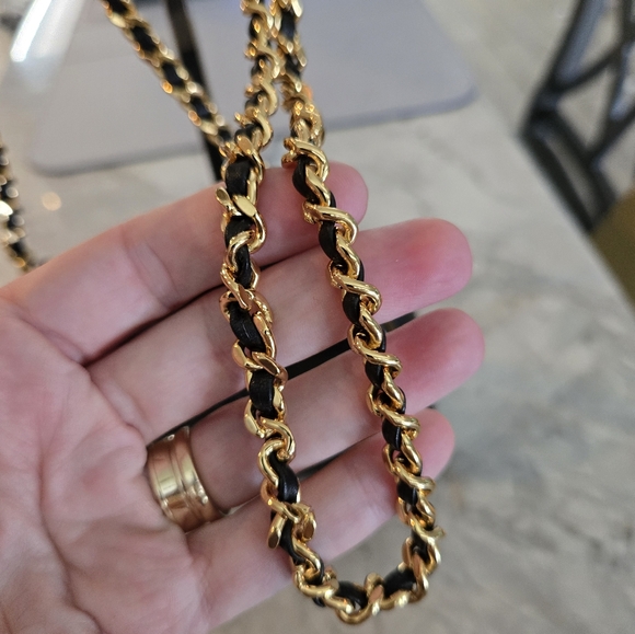 SOLD Chanel Black Woc Crossbody Bag - Picture 4 of 12